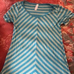 Lularoe classic tee